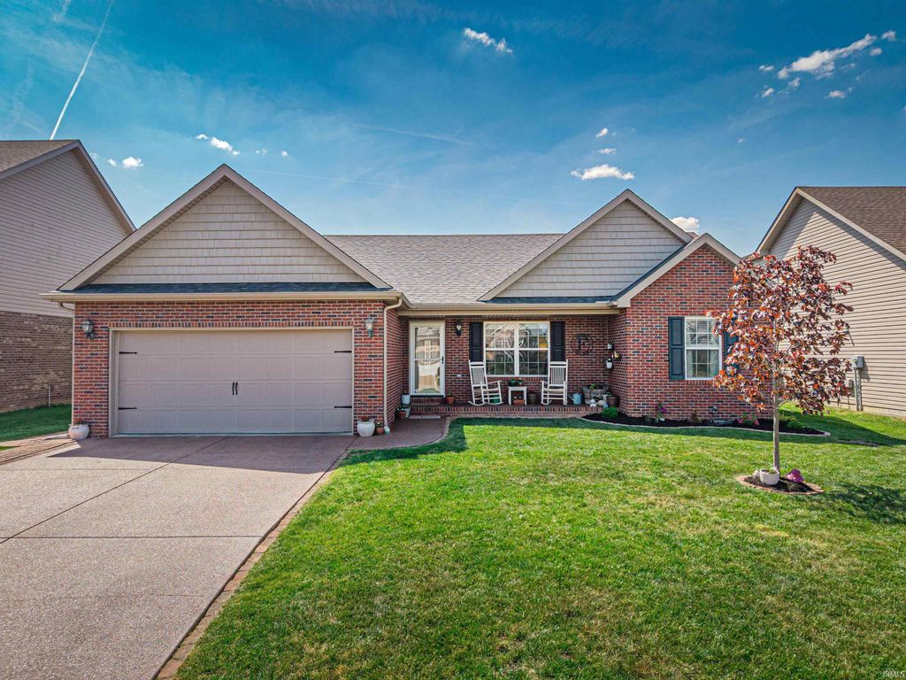 8802 Wynnfield Drive, Evansville, IN 47725