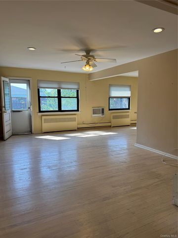 1201 E Broadway H-22, Hewlett, NY 11557