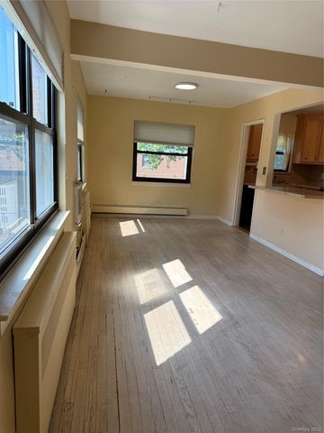 1201 E Broadway H-22, Hewlett, NY 11557