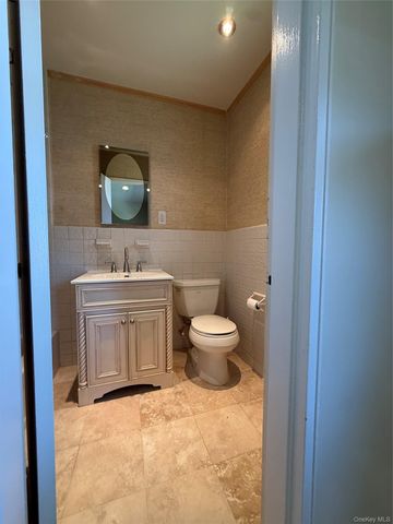 1201 E Broadway H-22, Hewlett, NY 11557