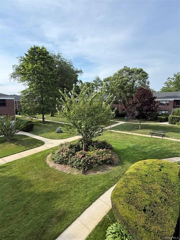 1201 E Broadway H-22, Hewlett, NY 11557