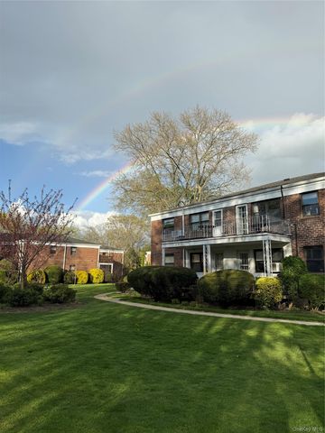 1201 E Broadway H-22, Hewlett, NY 11557