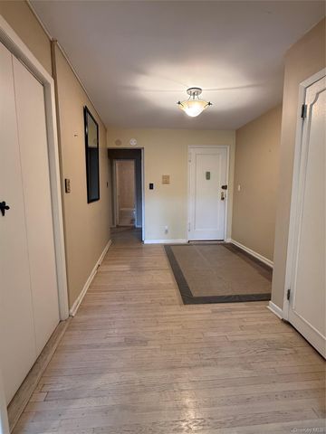 1201 E Broadway H-22, Hewlett, NY 11557