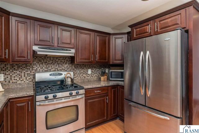 373 Carol Court, North Mankato, MN 56003