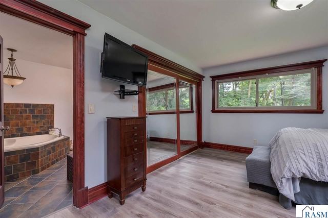 373 Carol Court, North Mankato, MN 56003