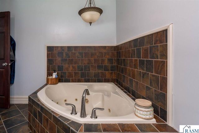 373 Carol Court, North Mankato, MN 56003