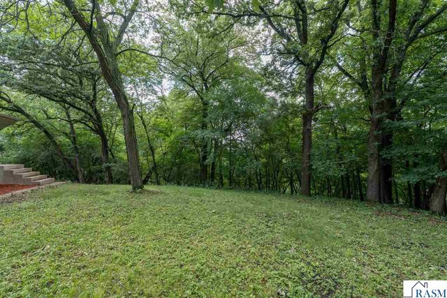 373 Carol Court, North Mankato, MN 56003