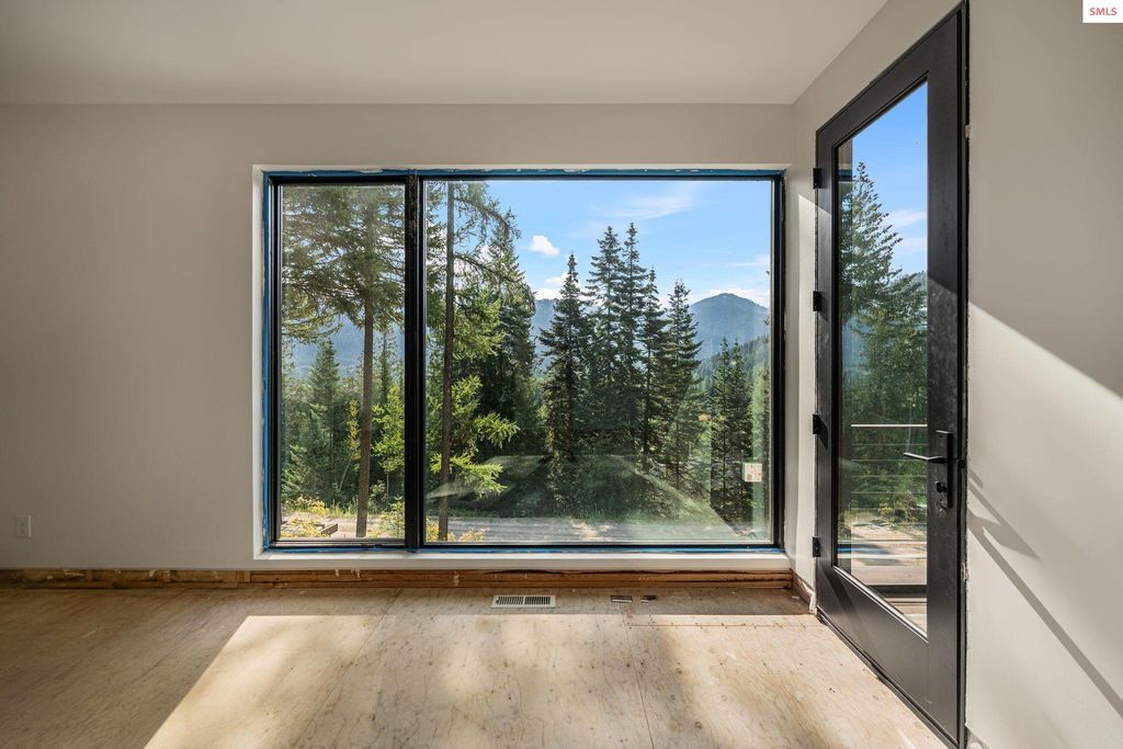 292 Fairway View Drive, Sandpoint, ID 83864 photo 10