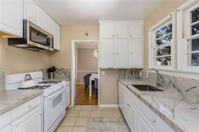 1700 Glendon, Los Angeles, CA 90024