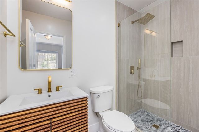 1700 Glendon, Los Angeles, CA 90024