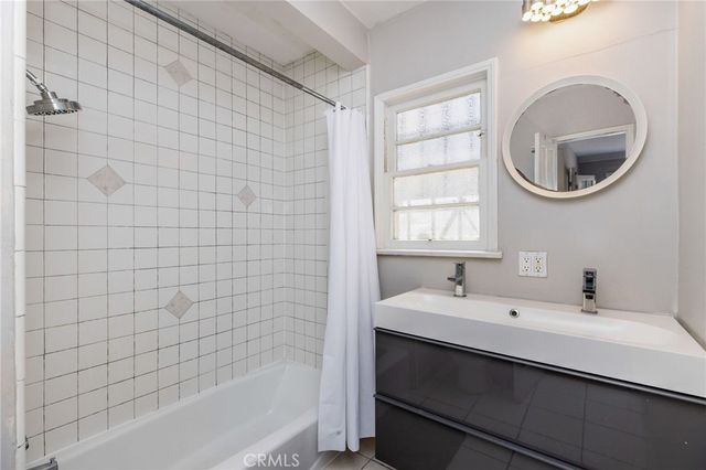 1700 Glendon, Los Angeles, CA 90024