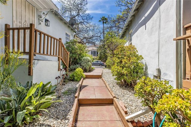 1700 Glendon, Los Angeles, CA 90024