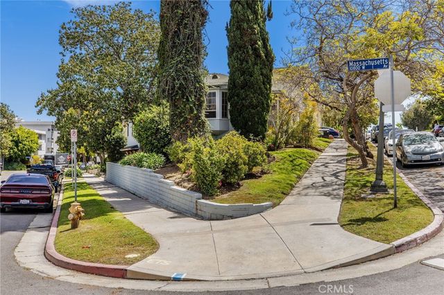 1700 Glendon, Los Angeles, CA 90024