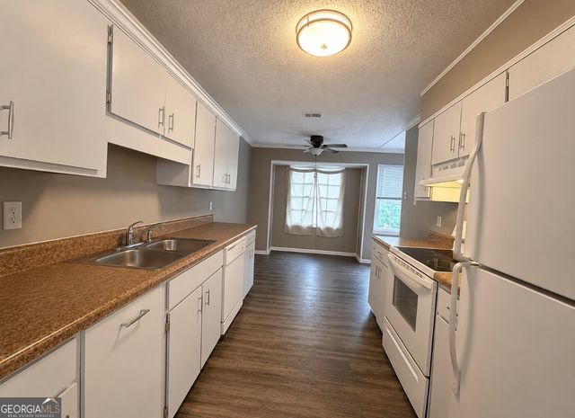 6354 Shannon Parkway 14F, Union City, GA 30291