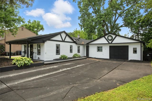 8411 Hugh Street, Westland, MI 48185