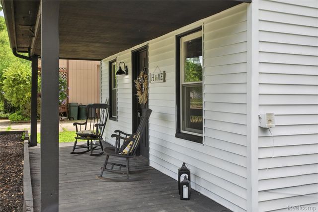 8411 Hugh Street, Westland, MI 48185