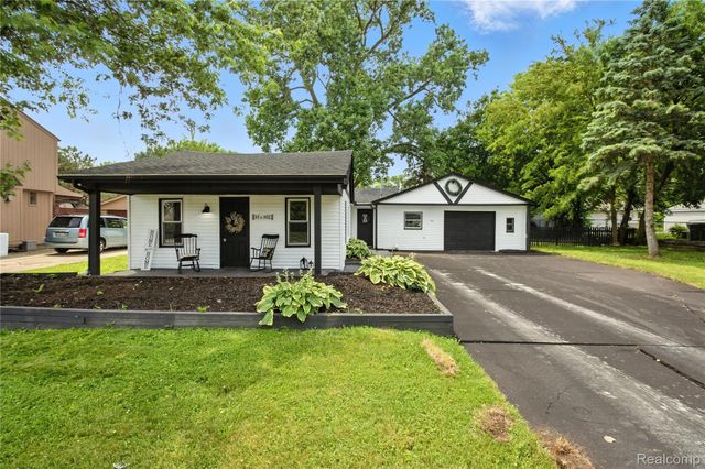 8411 Hugh Street, Westland, MI 48185