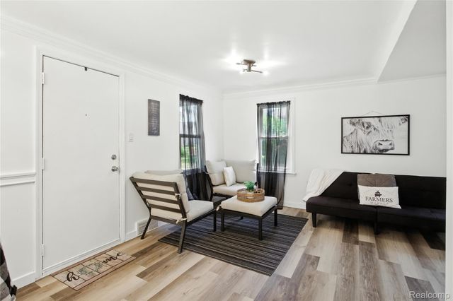 8411 Hugh Street, Westland, MI 48185