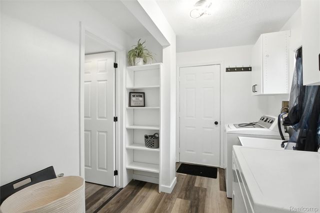 8411 Hugh Street, Westland, MI 48185