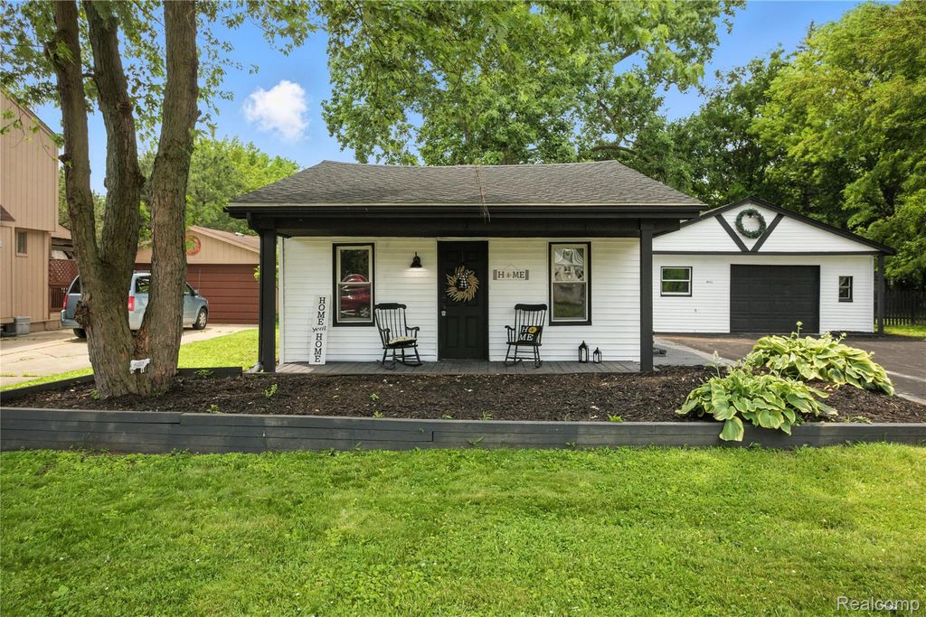 8411 Hugh Street, Westland, MI 48185