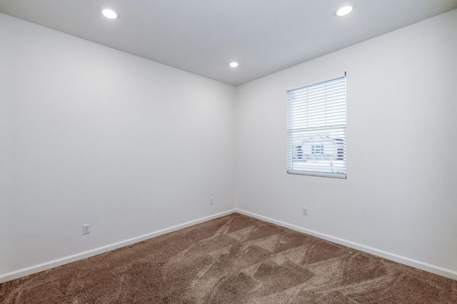 7216 E University Avenue, Fresno, CA 93737