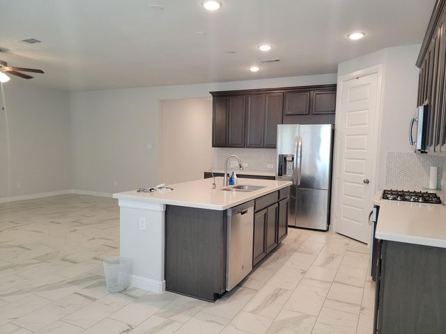 10342 Aldrin Drive, Rosharon, TX 77583