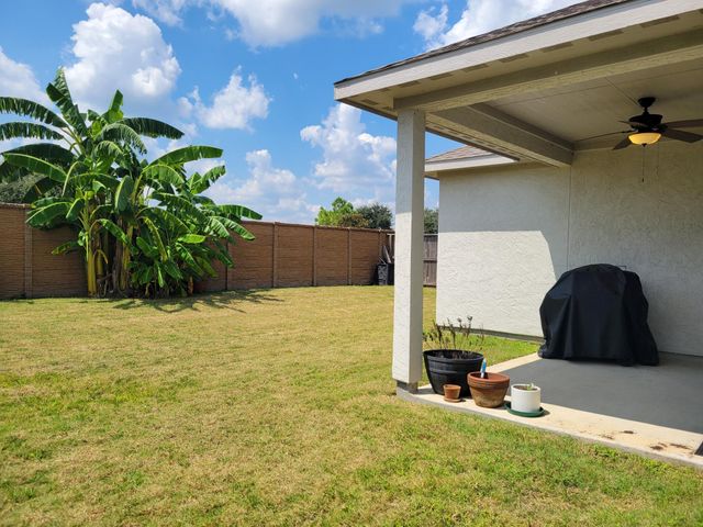 10342 Aldrin Drive, Rosharon, TX 77583