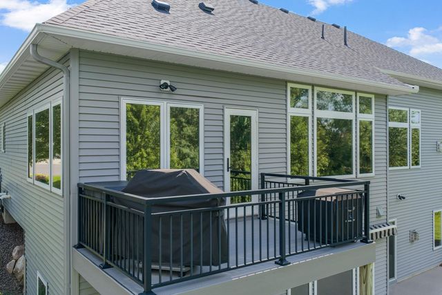 17636 Natures Way SE, Prior Lake, MN 55372