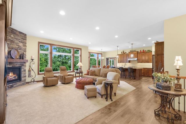 17636 Natures Way SE, Prior Lake, MN 55372