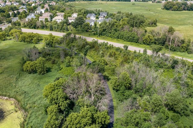17636 Natures Way SE, Prior Lake, MN 55372