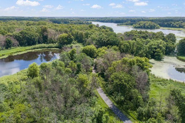 17636 Natures Way SE, Prior Lake, MN 55372