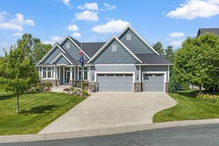 17636 Natures Way SE, Prior Lake, MN 55372