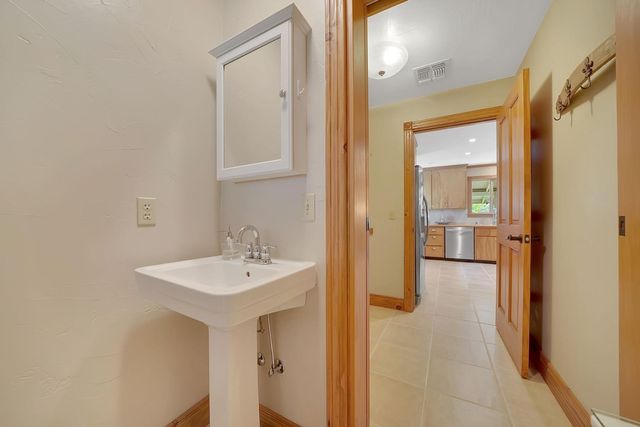 10801 Shenandoah Rd, Plymouth, CA 95669