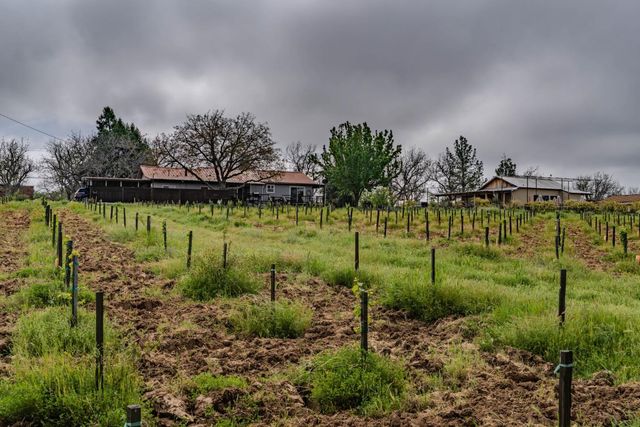 10801 Shenandoah Rd, Plymouth, CA 95669