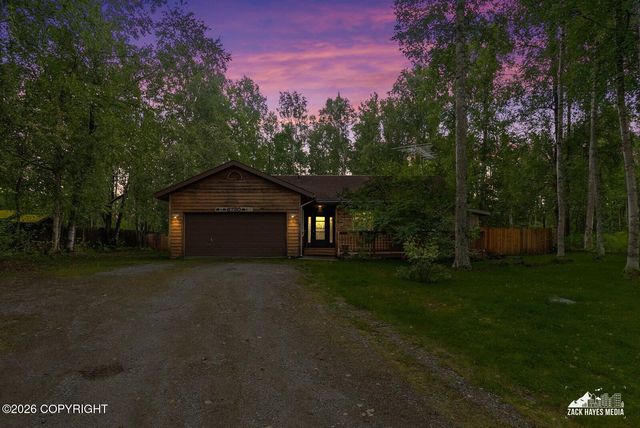 6730 W Cambridge Drive, Wasilla, AK 99623
