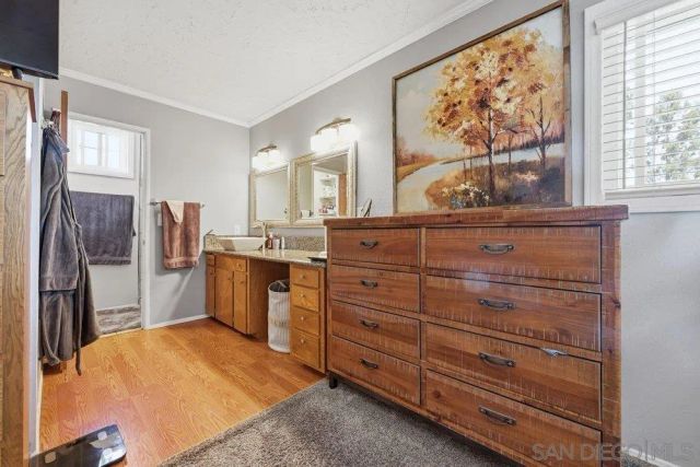 625 Corona CT, Vista, CA 92081