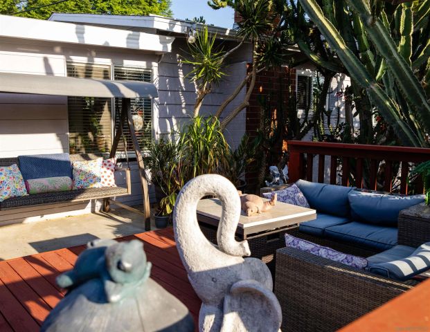 625 Corona CT, Vista, CA 92081