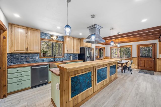 51379 Donner Pass Road, Soda Springs, CA 95728