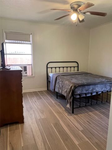 1305 Lynn Street, Bonham, TX 75418