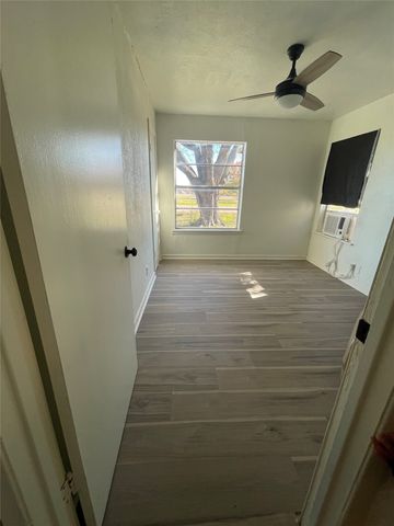 1305 Lynn Street, Bonham, TX 75418