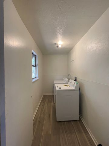 1305 Lynn Street, Bonham, TX 75418