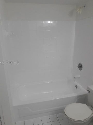 460 S Park Rd 6-305, Hollywood, FL 33021