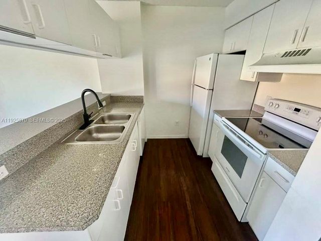 460 S Park Rd 6-305, Hollywood, FL 33021