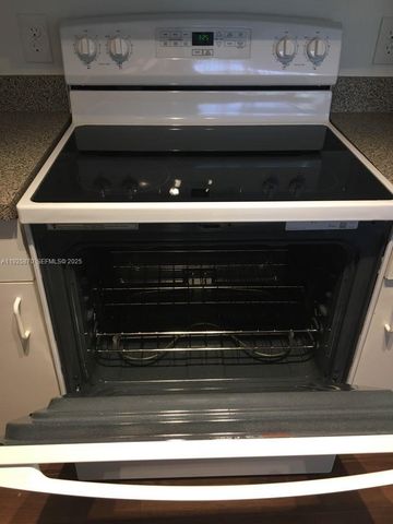 460 S Park Rd 6-305, Hollywood, FL 33021