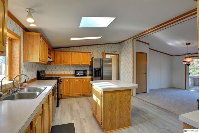 520 Sunset Drive, Yutan, NE 68073