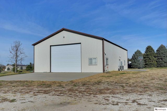 520 Sunset Drive, Yutan, NE 68073