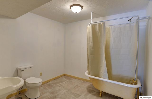 520 Sunset Drive, Yutan, NE 68073