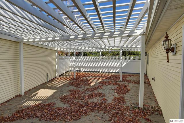 520 Sunset Drive, Yutan, NE 68073