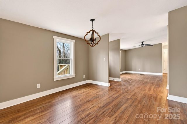 116 Samantha Drive, Fairview, NC 28730