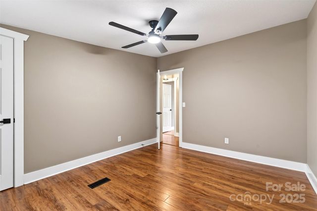 116 Samantha Drive, Fairview, NC 28730